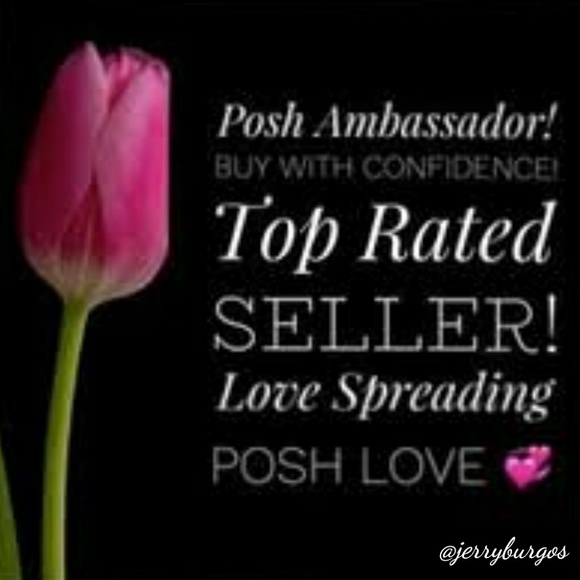 I am a Poshmark Ambassador 💝💝💝